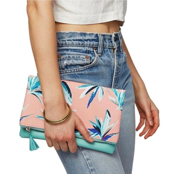 NEW Rachel Pally Reversible clutch Paradise mint - Picture 1 of 10